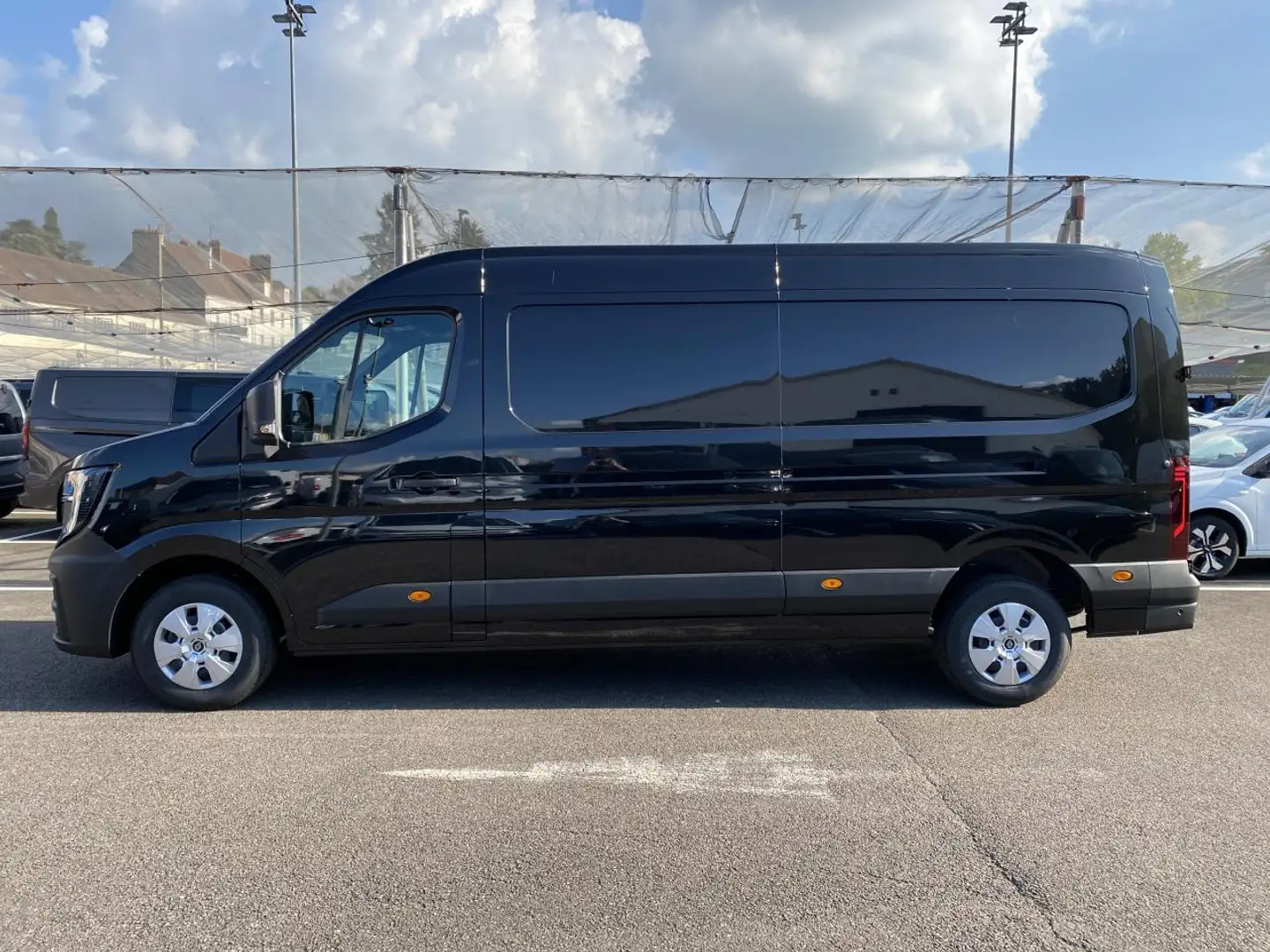 Renault Master IV FOURGON DCI BLUE 170 EXTRA TRACTION L3H2 3T5 AUTO Noir - 2