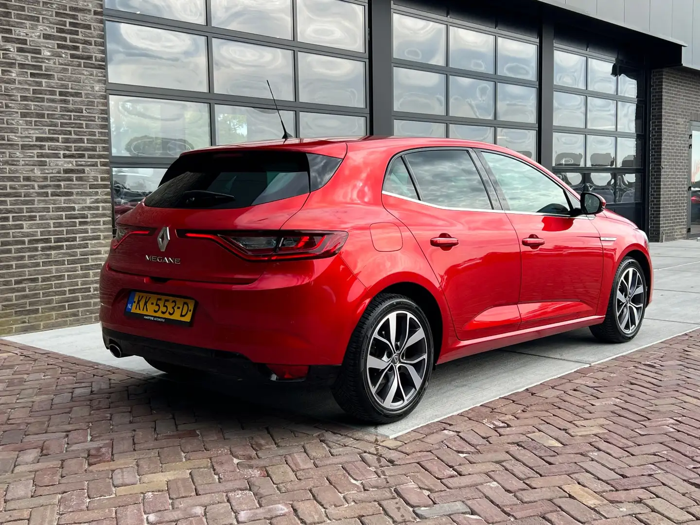 Renault Megane 1.5 dCi Bose | 1/2 Leer | Groot Navi | Clima | Rood - 2