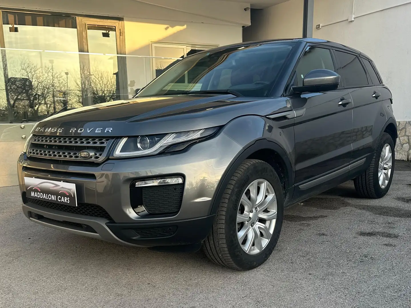 Land Rover Range Rover Evoque Dynamic 5p 2.0 td4 Pure 150cv auto my19 Gris - 1