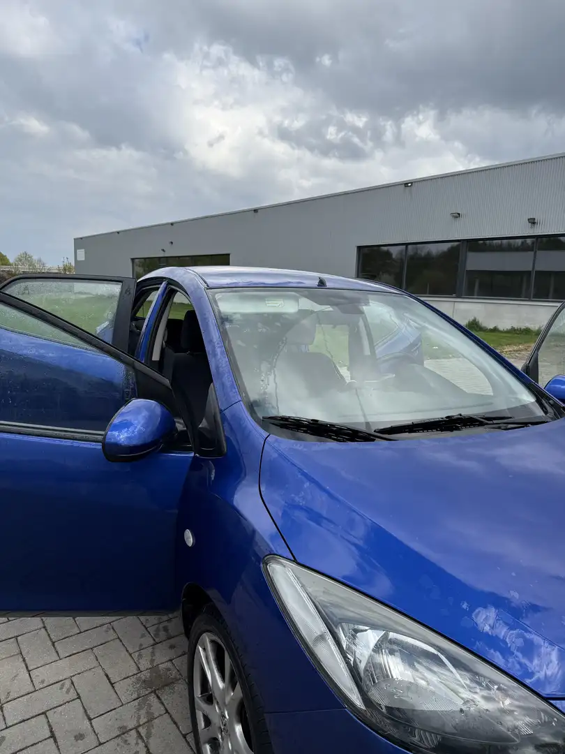 Mazda 2 1.5 S-VT Executive Azul - 2