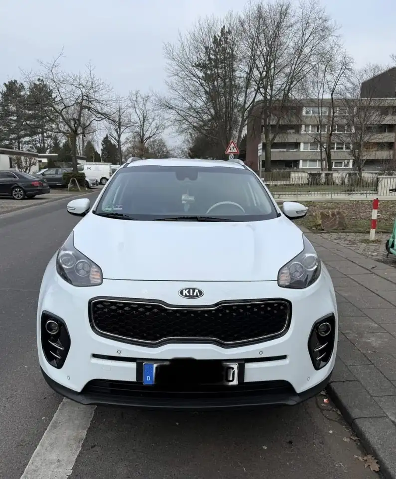Kia Sportage Dream Team 2WD — photo 1 of 20