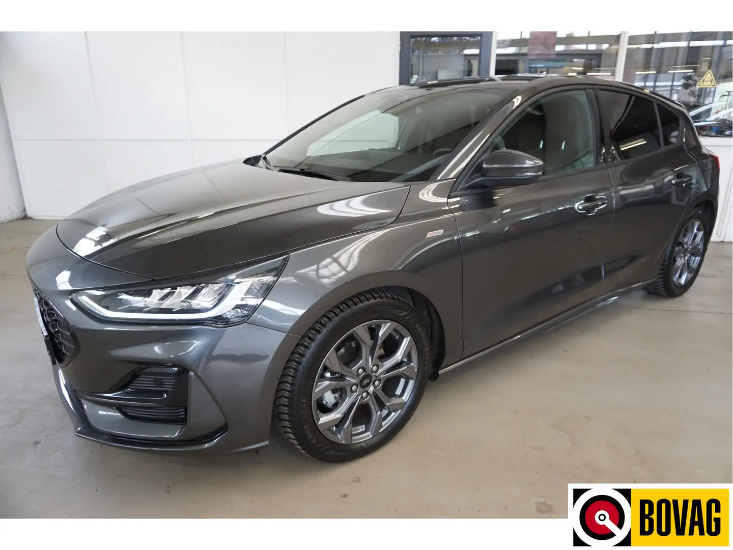 Ford Focus 1.0 EcoBoost Hybrid ST Line Navi Incl. afleverbeur Grijs - 1