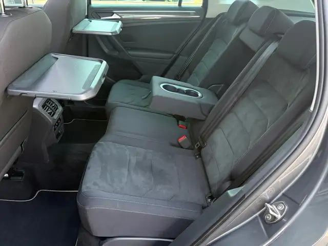 Volkswagen Tiguan view 5