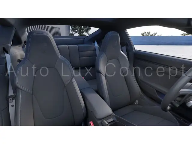 Porsche 911 view 6