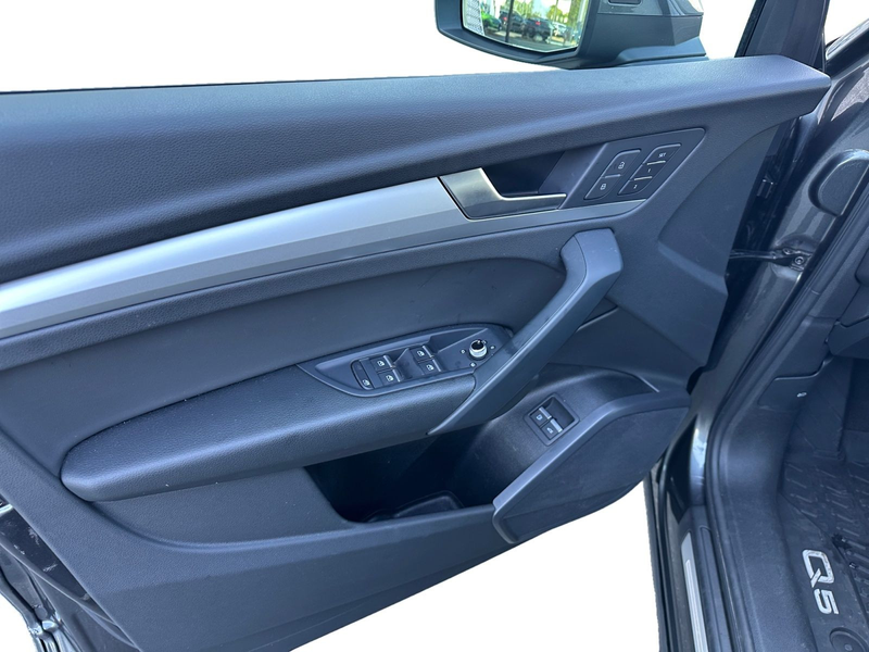 Audi Q5 55 Sportback 2.0 TFSI e quattro S line — photo 14