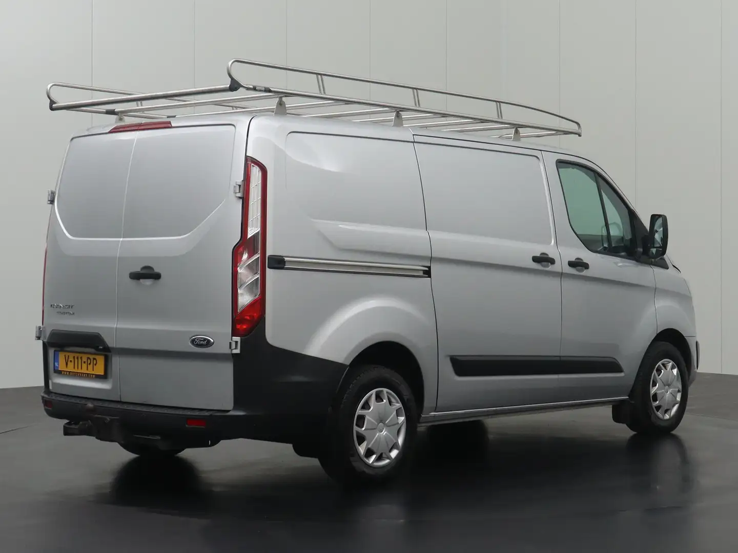 Ford Transit Custom 2.0TDCI L1H1 Imperiaal | Trekhaak | Navigatie | Ca Zilver - 2