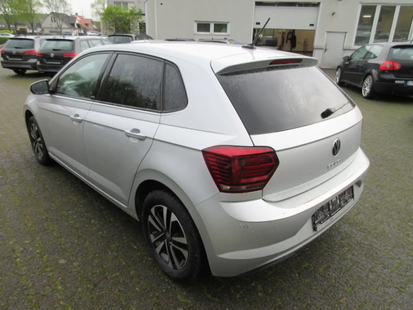Volkswagen Polo United 1.0 KLIMA ALU APS SITZHEIZUNG GJR eFH ZV Argent - 2