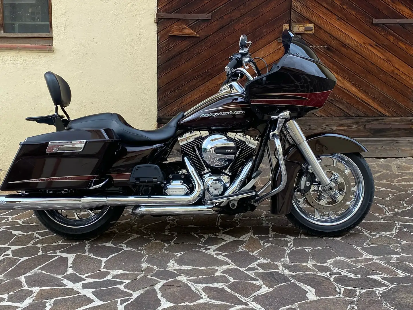 Harley-Davidson Road Glide ultra - 1
