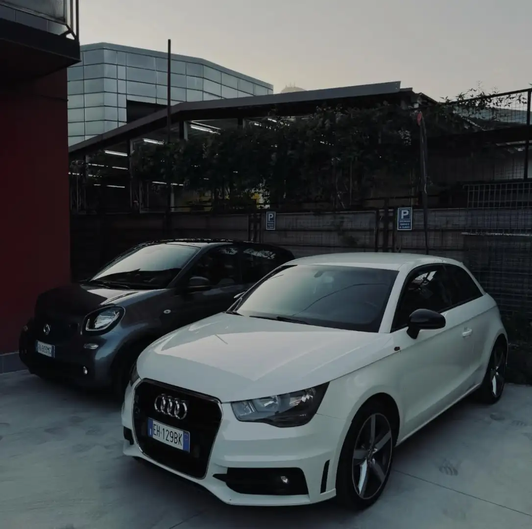 Audi A1 1.4 tfsi Attraction 122cv 119g s-tronic - 1