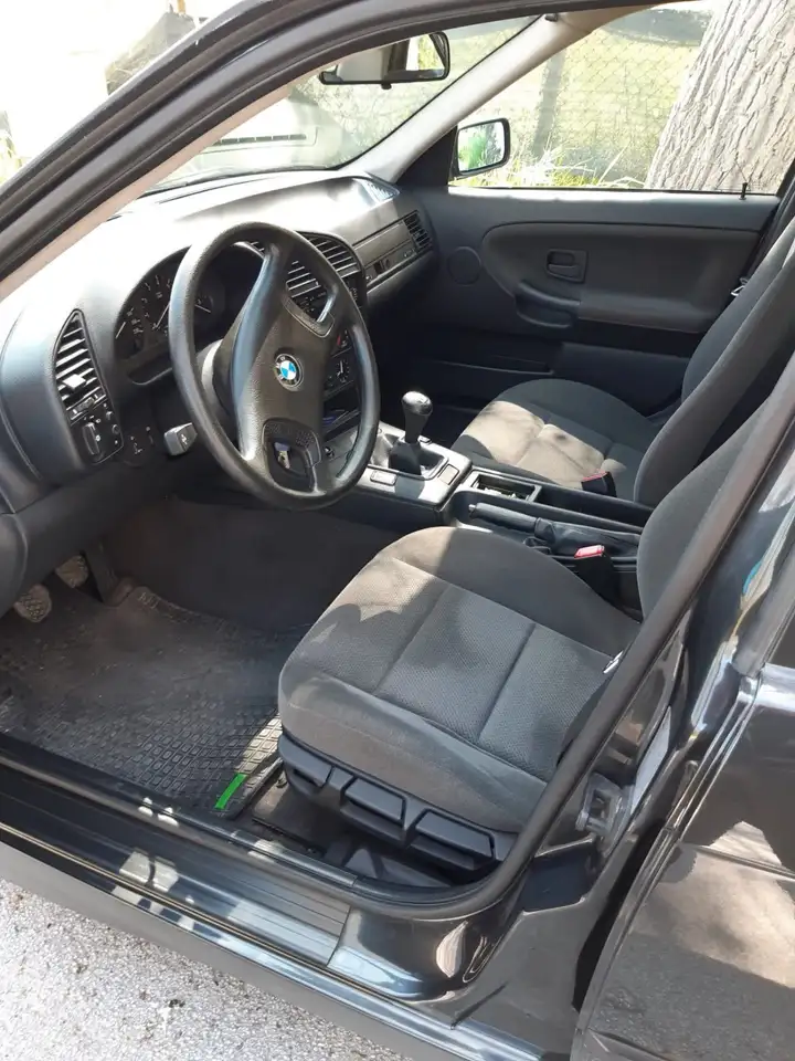 BMW 318i 4p, foto 7
