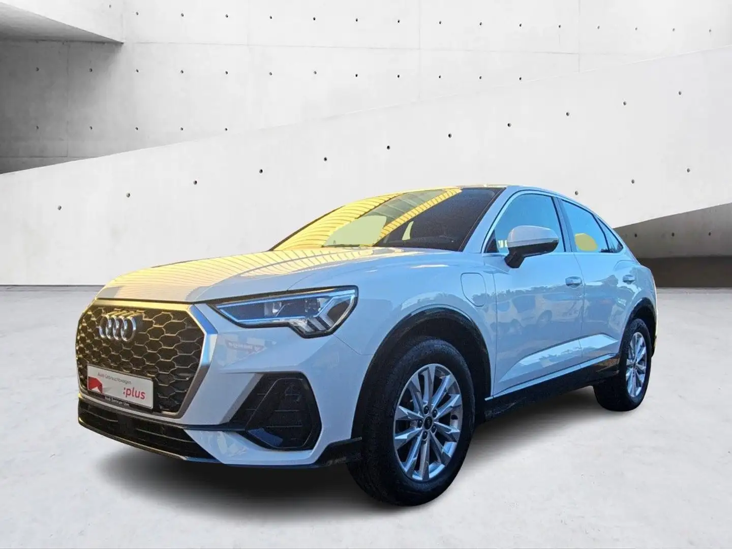 Audi Q3 45 TFSI e S tronic AHK LED NAVI KAM Bianco - 2