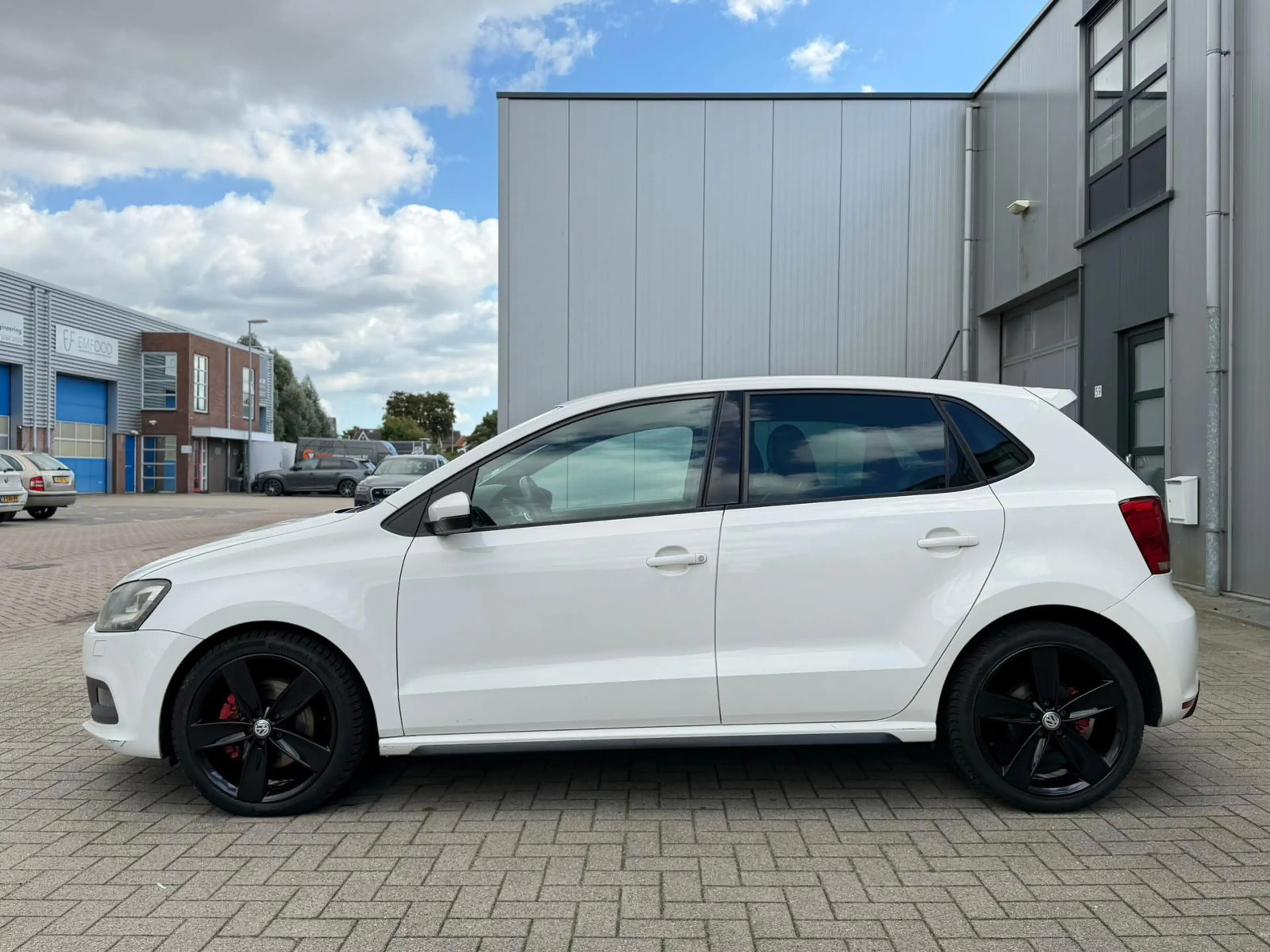 Volkswagen Polo GTI 1.4 TSI DSG CRUISE SUPER DIKKK! — photo 6