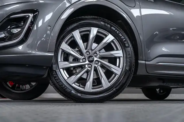 Ford Kuga view 2