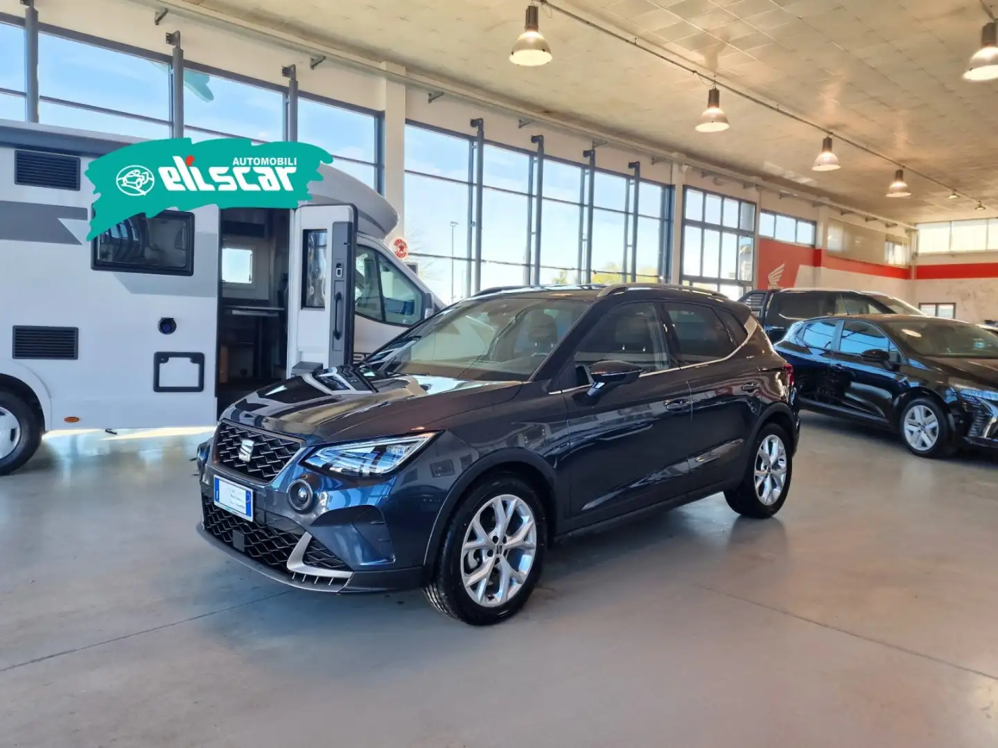 SEAT Arona 1.0 EcoTSI FR Gris - 2