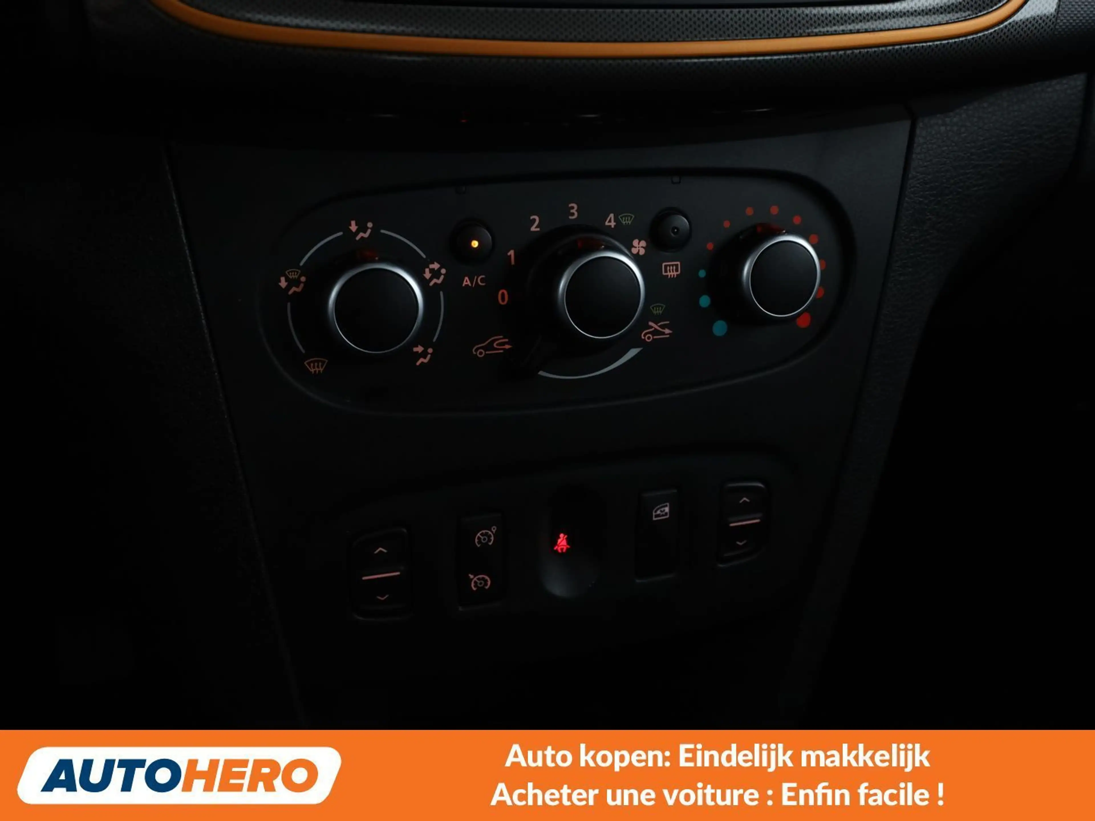 Dacia Logan 1.5 dCi Stepway Celebration — photo 13