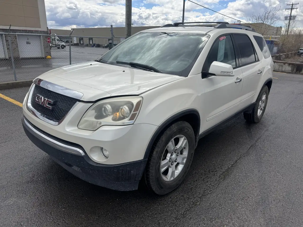 GMC Acadia снимка GMC Acadia