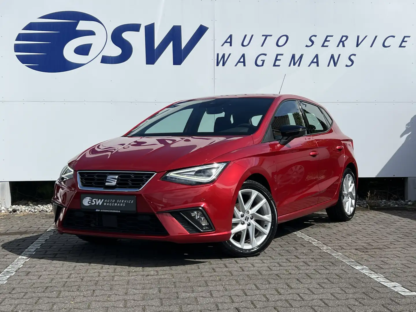SEAT Ibiza 1.0 EcoTSI FR Business Connect | Navi | Carplay | Rood - 1