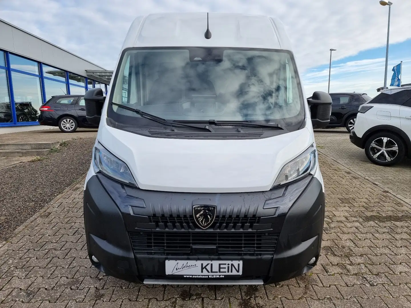 Peugeot Boxer Kasten L4H2 BlueHDi180 EAT8automatik Heavy Alb - 1