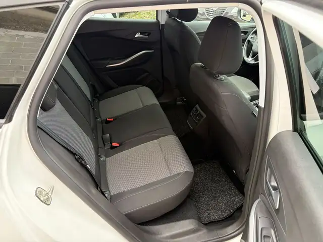 Opel Grandland X view 10