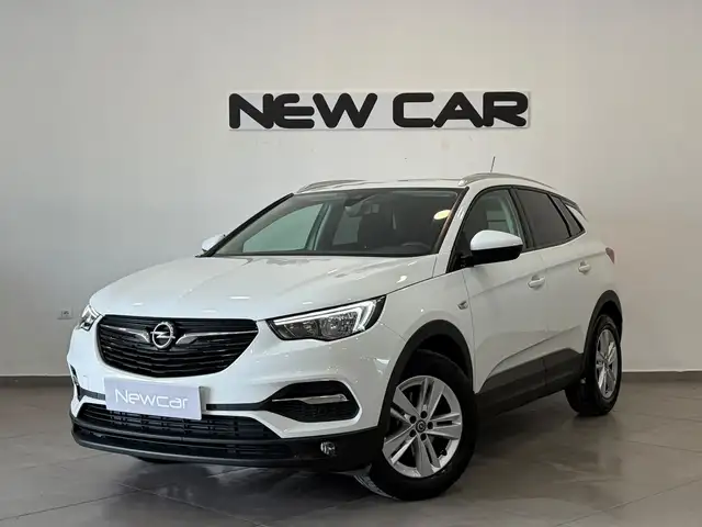Opel Grandland X view 4