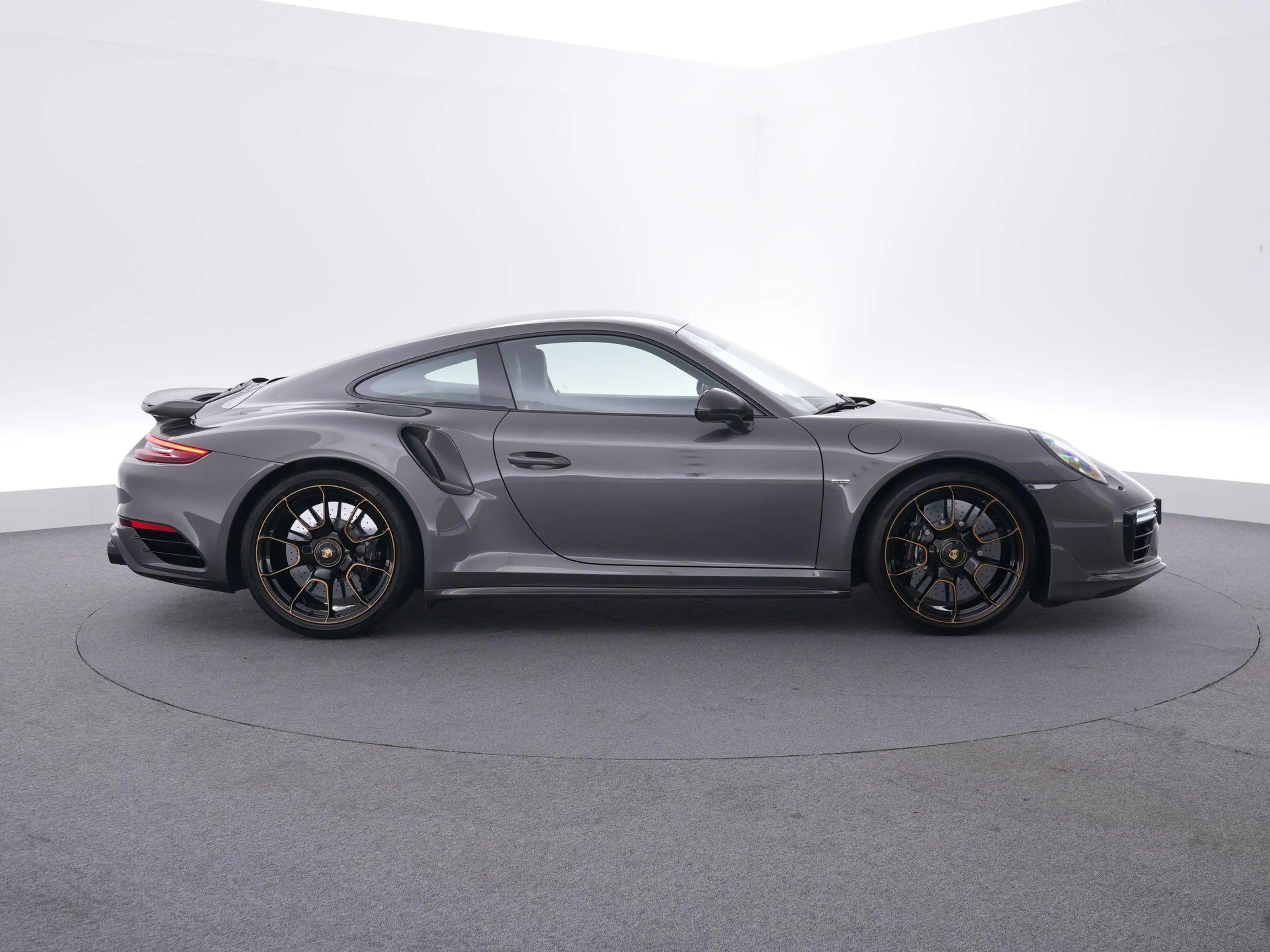 Porsche 991 3.8 Turbo S Exclusive Series — photo 6