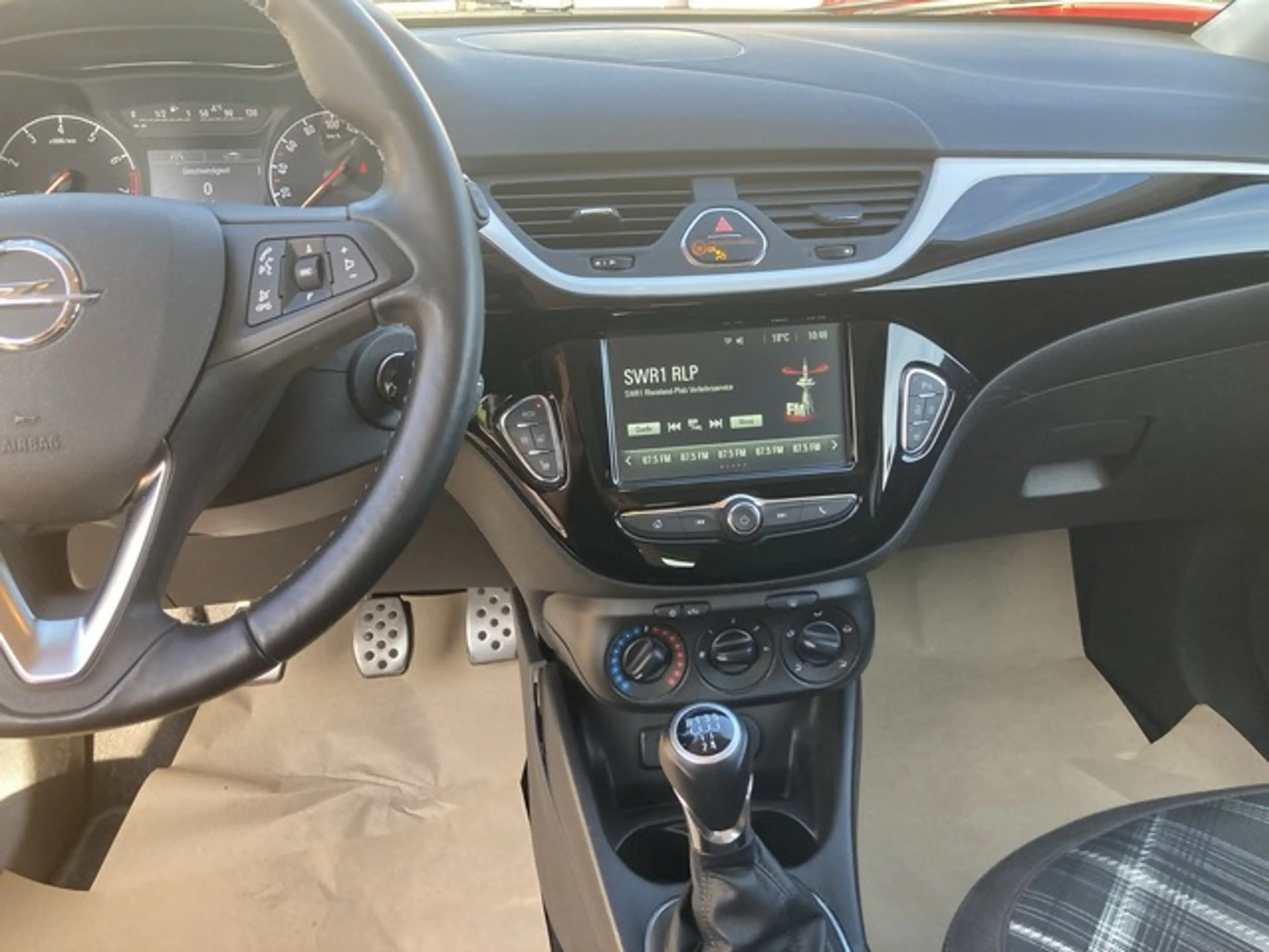 Opel Corsa-e Corsa E Color Edition Intellink Klima ALU PDC — photo 7