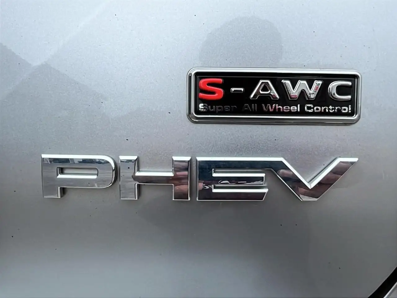 Mitsubishi Outlander снимка Mitsubishi Outlander