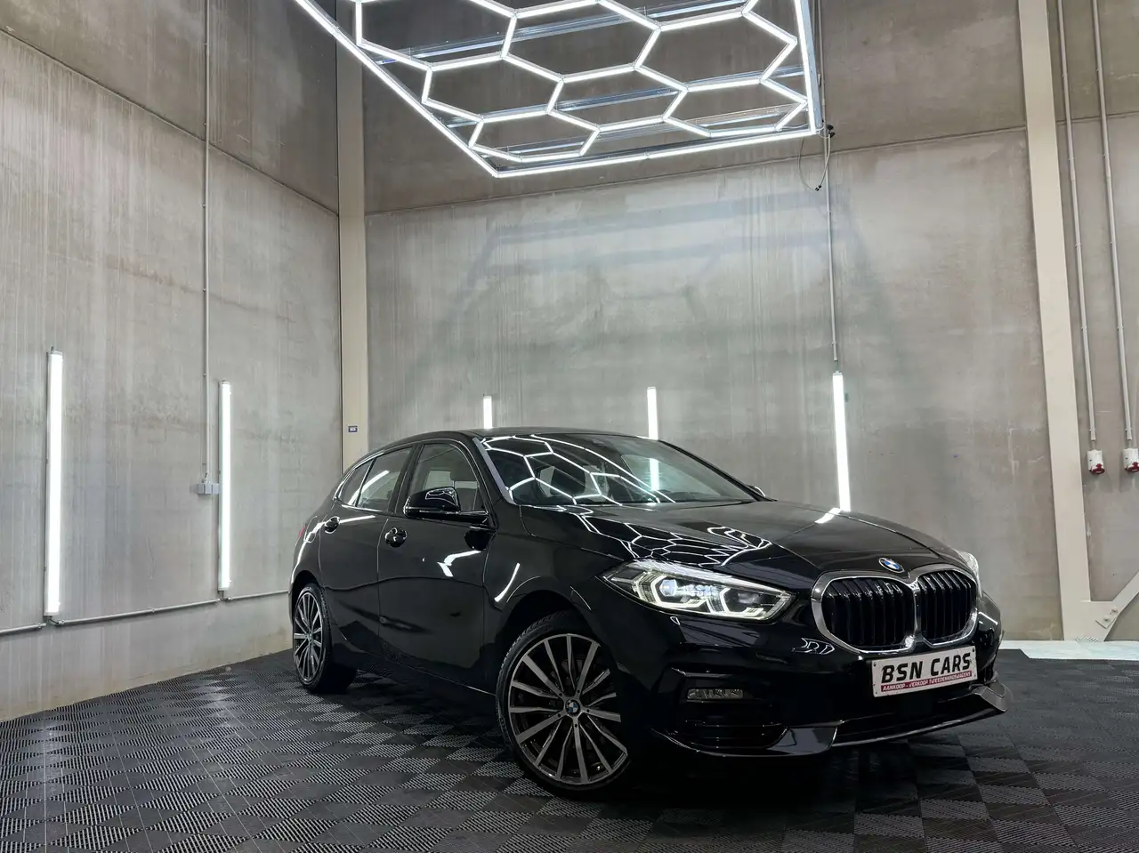 BMW 118