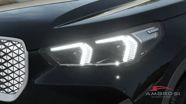 BMW Ix1 view 6