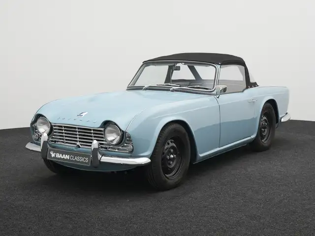 Triumph TR4