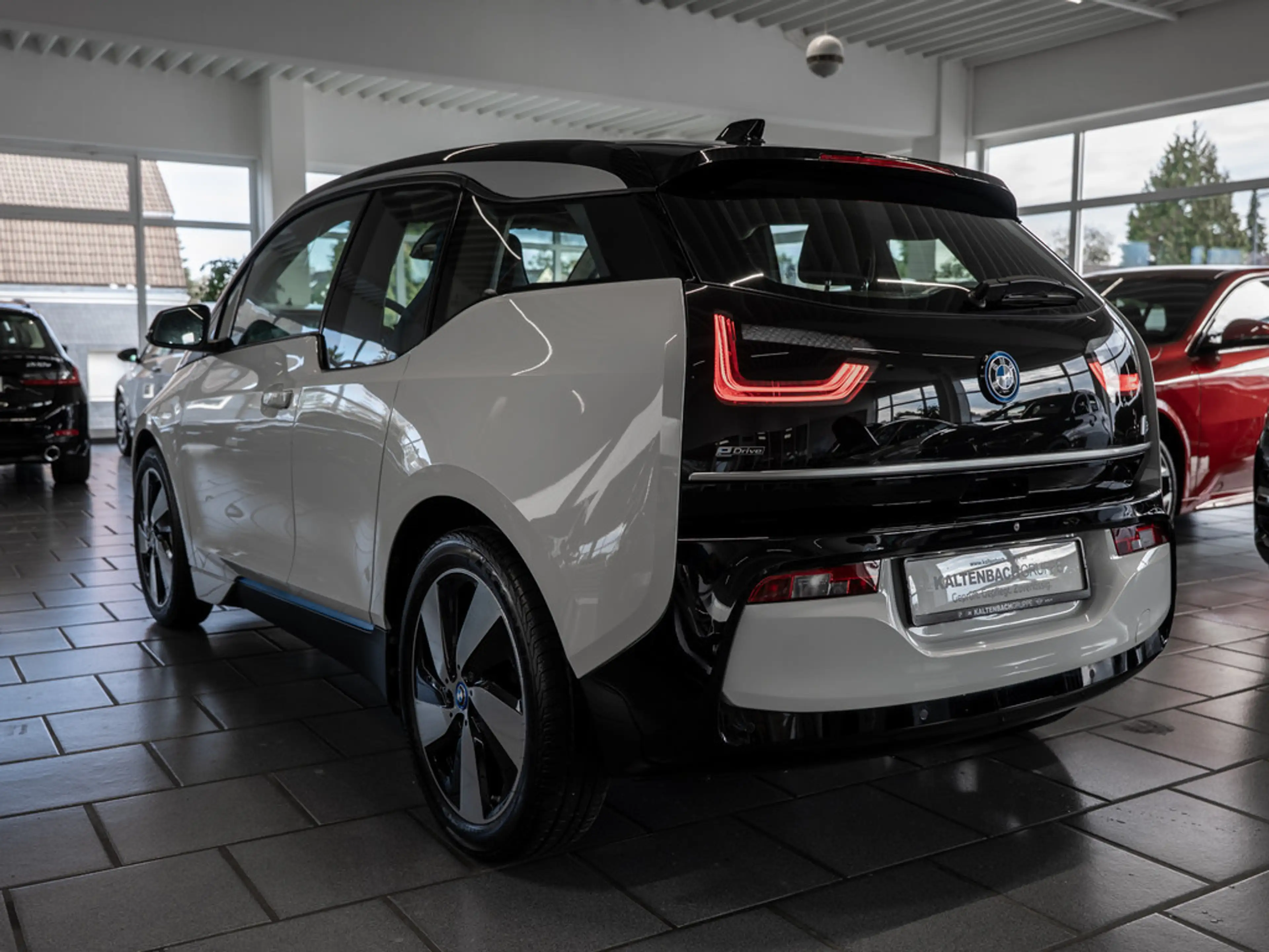 BMW i3 LED NAVI KAMERA SHZ PDC KLIMA KLIMA — photo 7