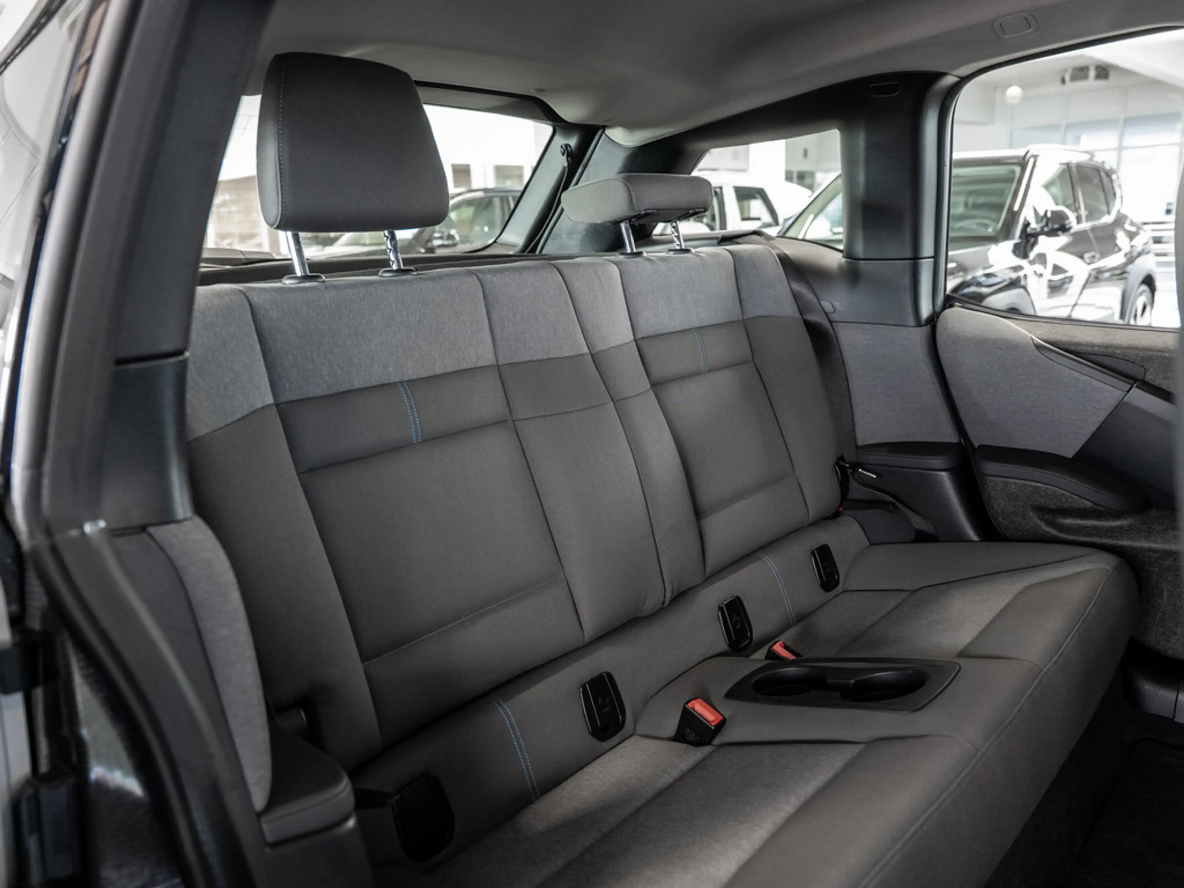 BMW i3 LED NAVI KAMERA SHZ PDC KLIMA KLIMA — photo 9