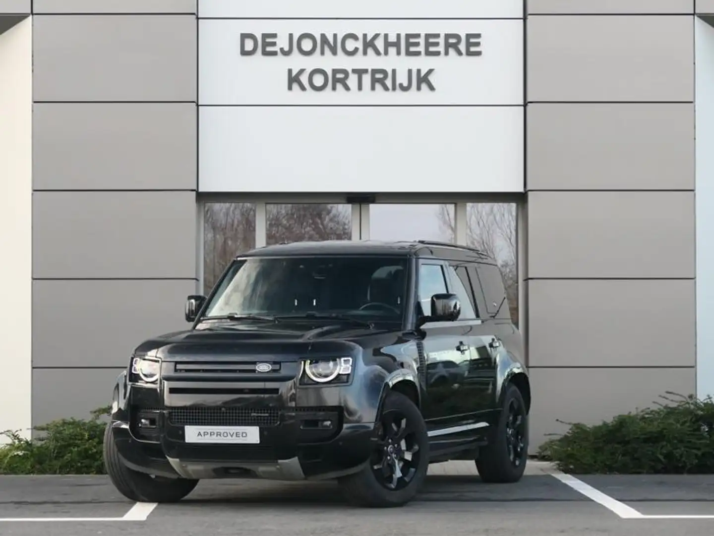 Land Rover Defender 110 P400 X-Dynamic SE AWD Auto. 23.5MY Noir - 1