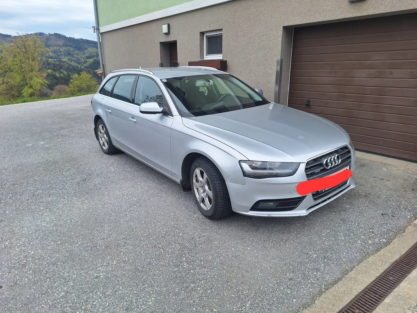 Audi A4 Avant 2,0 TDI quattro DPF Silber - 1