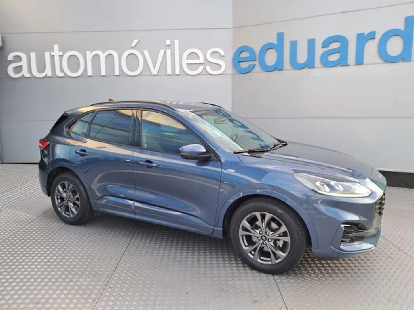 Ford Kuga 1.5 EcoBoost ST-Line FWD 150 Grijs - 1