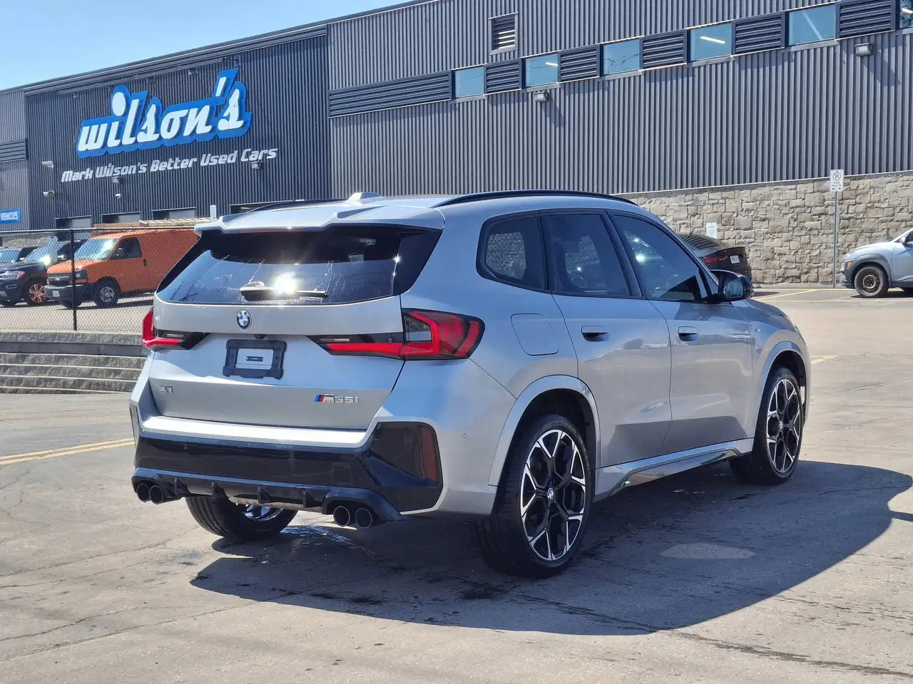 BMW X1 photo BMW X1