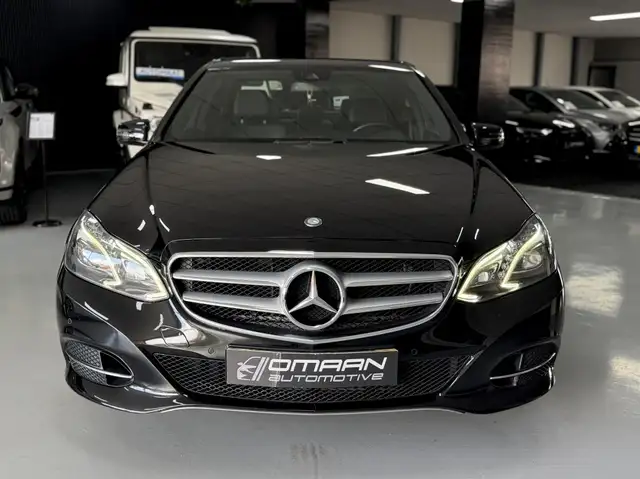 Mercedes-Benz E-Class view 4