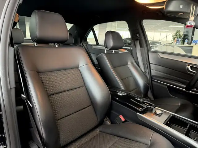 Mercedes-Benz E-Class view 12