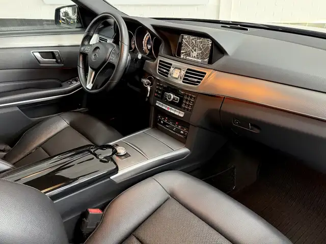 Mercedes-Benz E-Class view 10