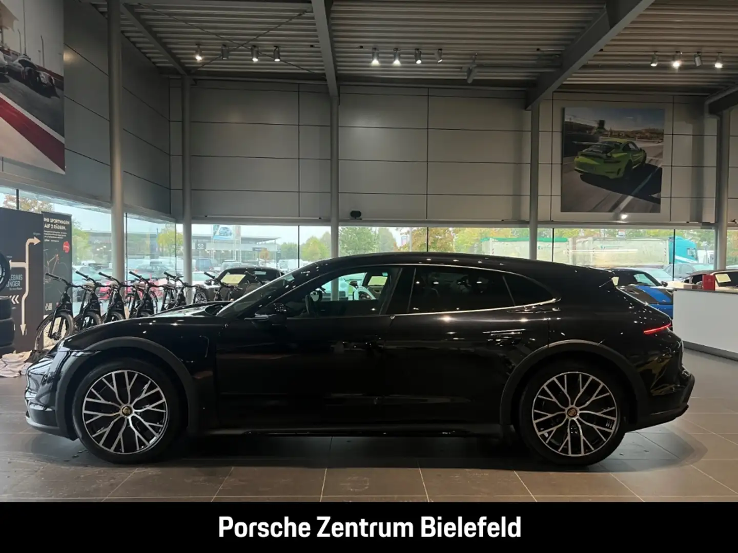 Porsche Taycan 4 Cross Turismo InnoDrive BOSE 20-Zoll Schwarz - 2