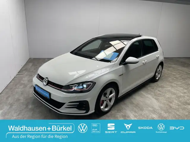 Volkswagen Golf VII GTI Performance 2.0 TSI DSG Panorama Klima