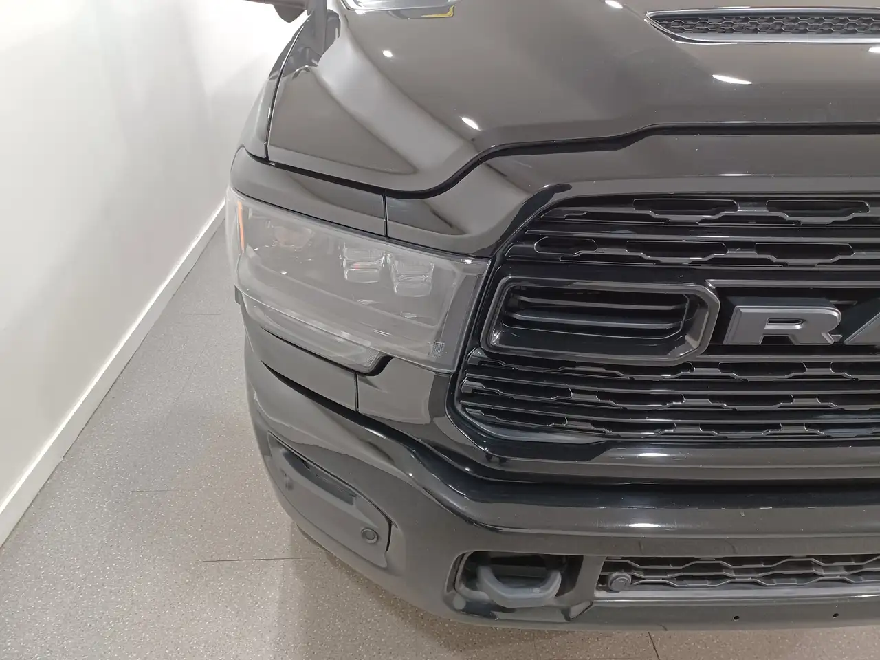 RAM 2500 снимка RAM 2500