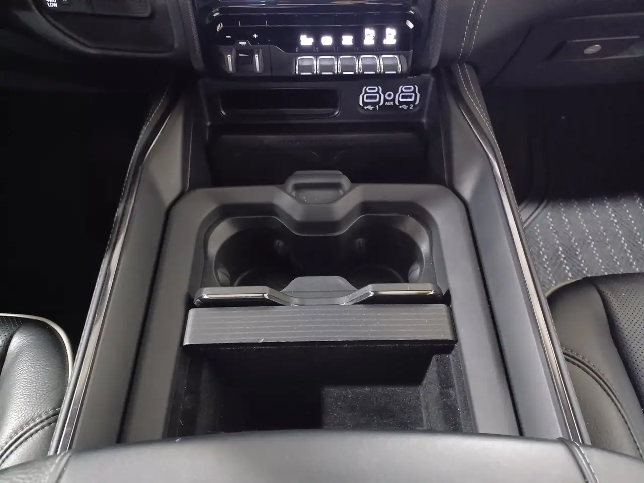 RAM 2500 снимка RAM 2500