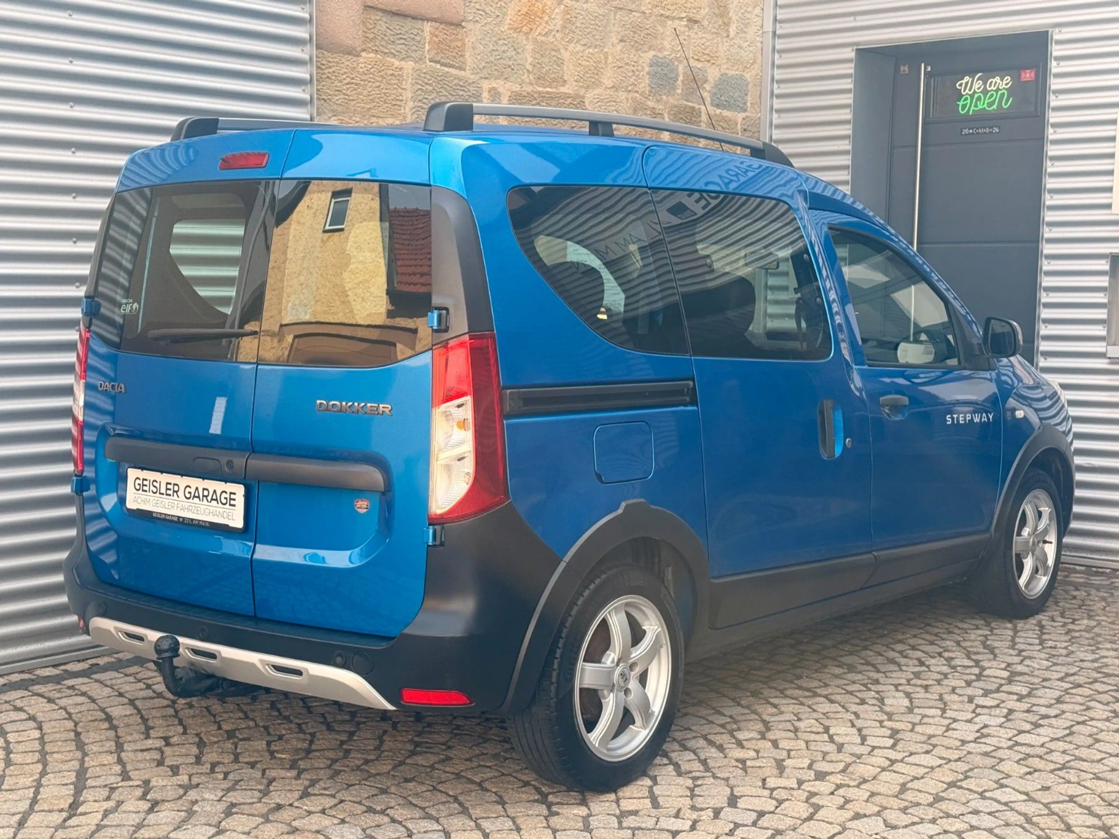 Dacia Dokker 1.2 Stepway Celebration 8xRäder 1.Hand — photo 5