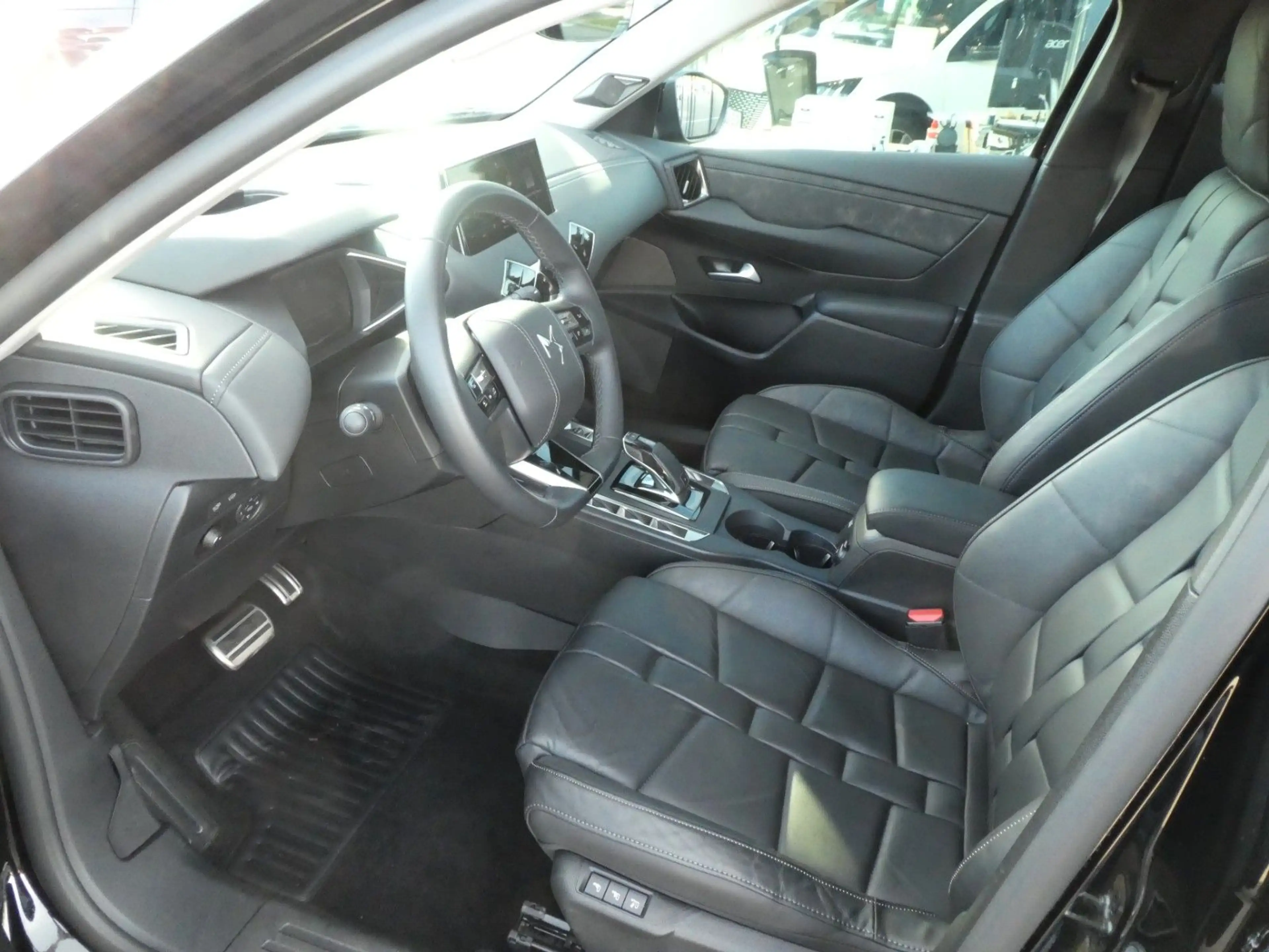 DS Automobiles DS 3 DS 3 Étoile, Klima, SHZ, Navi, Kamera, PDC, LED — photo 9
