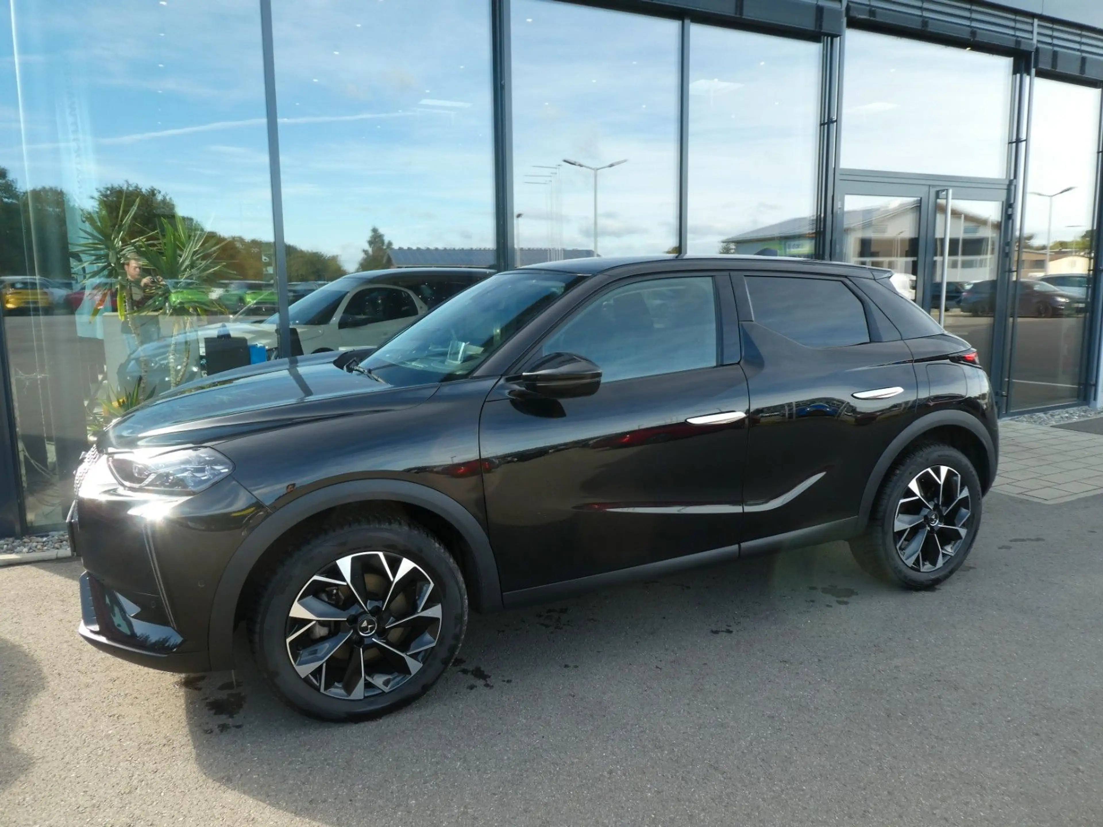 DS Automobiles DS 3 DS 3 Étoile, Klima, SHZ, Navi, Kamera, PDC, LED — photo 2