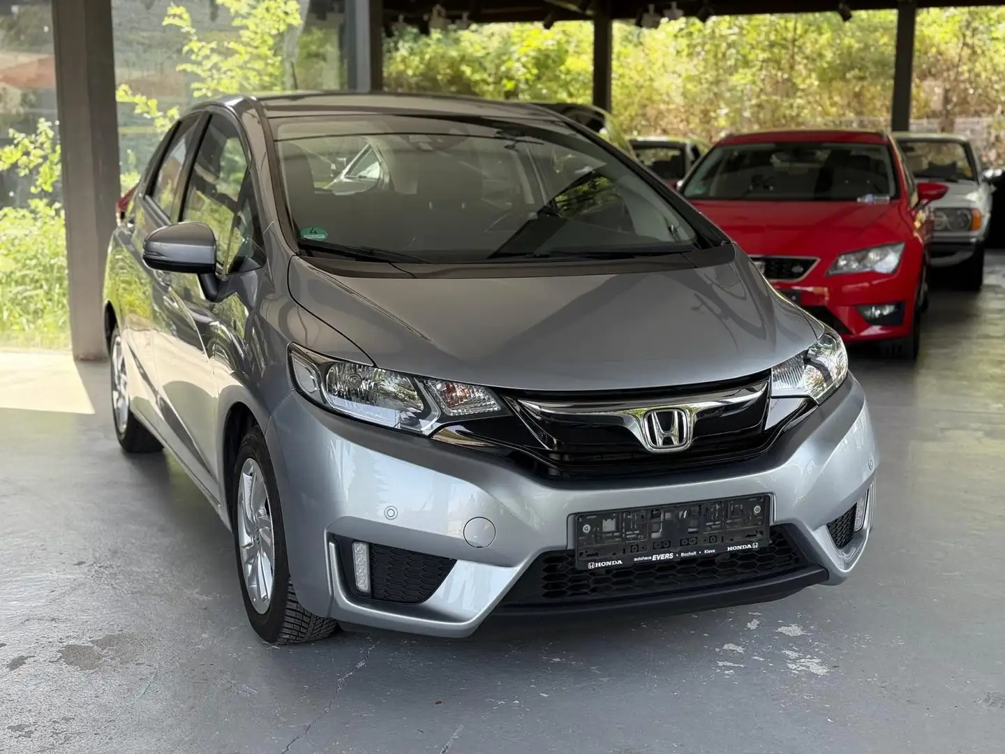 Honda Jazz 1.3 i-VTEC Comfort-Tempo-SHZ-Klima-PDC Silber - 1