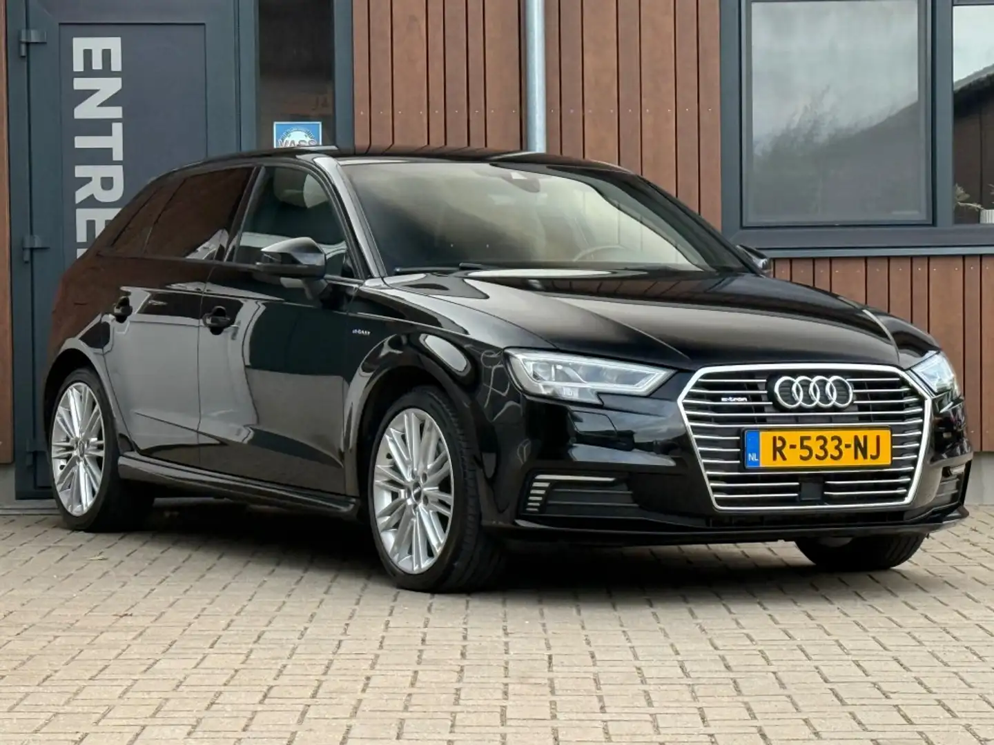 Audi A3 E-Tron 2xS-Line B&O Virtueel Stoelverw. Trekhaak Noir - 2