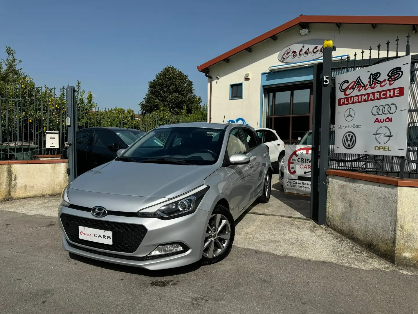Hyundai i20 5p 1.1 crdi Comfort 75cv Argento - 1