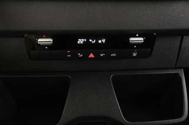 Mercedes-Benz Sprinter view 17